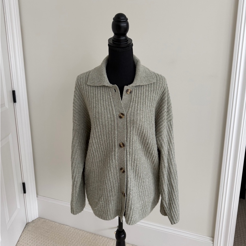 AE Collared Button-Front
Cardigan